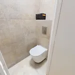 Cosy, 1 Bedroom Near Port דירה ניס