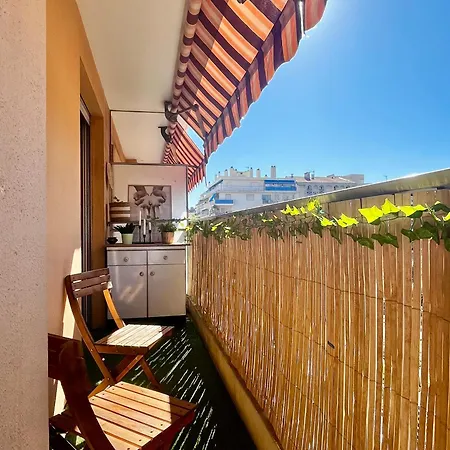 Cosy, 1 Bedroom Near Port דירה ניס